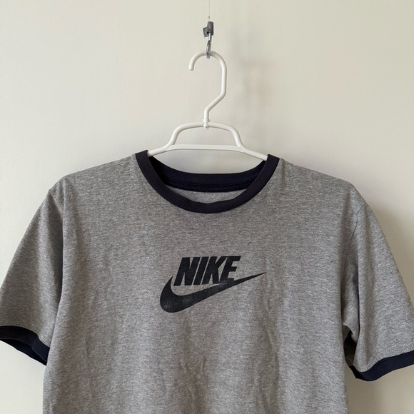 Nike Gray and Navy Blue Center Swoosh Short Sleeve Ringer Tee Size Large 14/16 - Picture 4 of 9